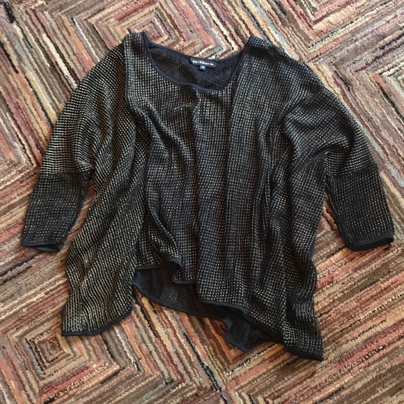 Gold and Black Flowy Mesh Tunic - Picture 2 of 6